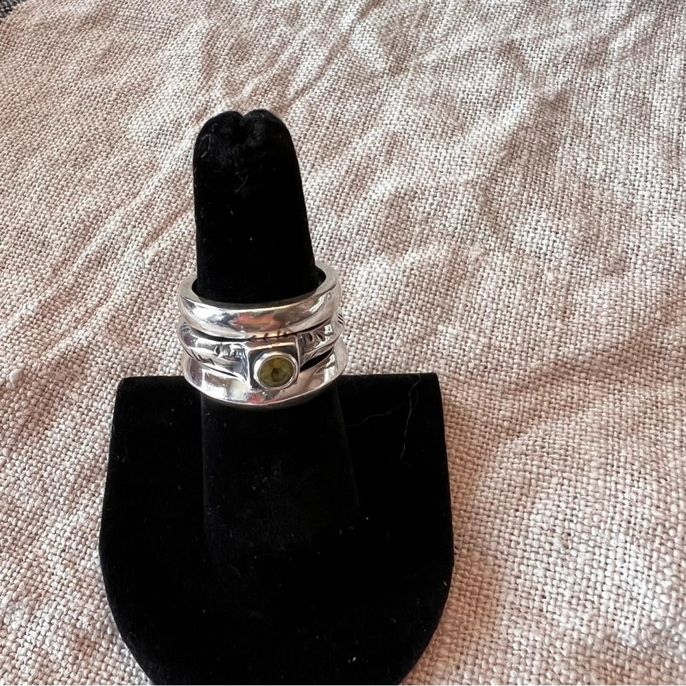 Silpada green peridot stackable ring